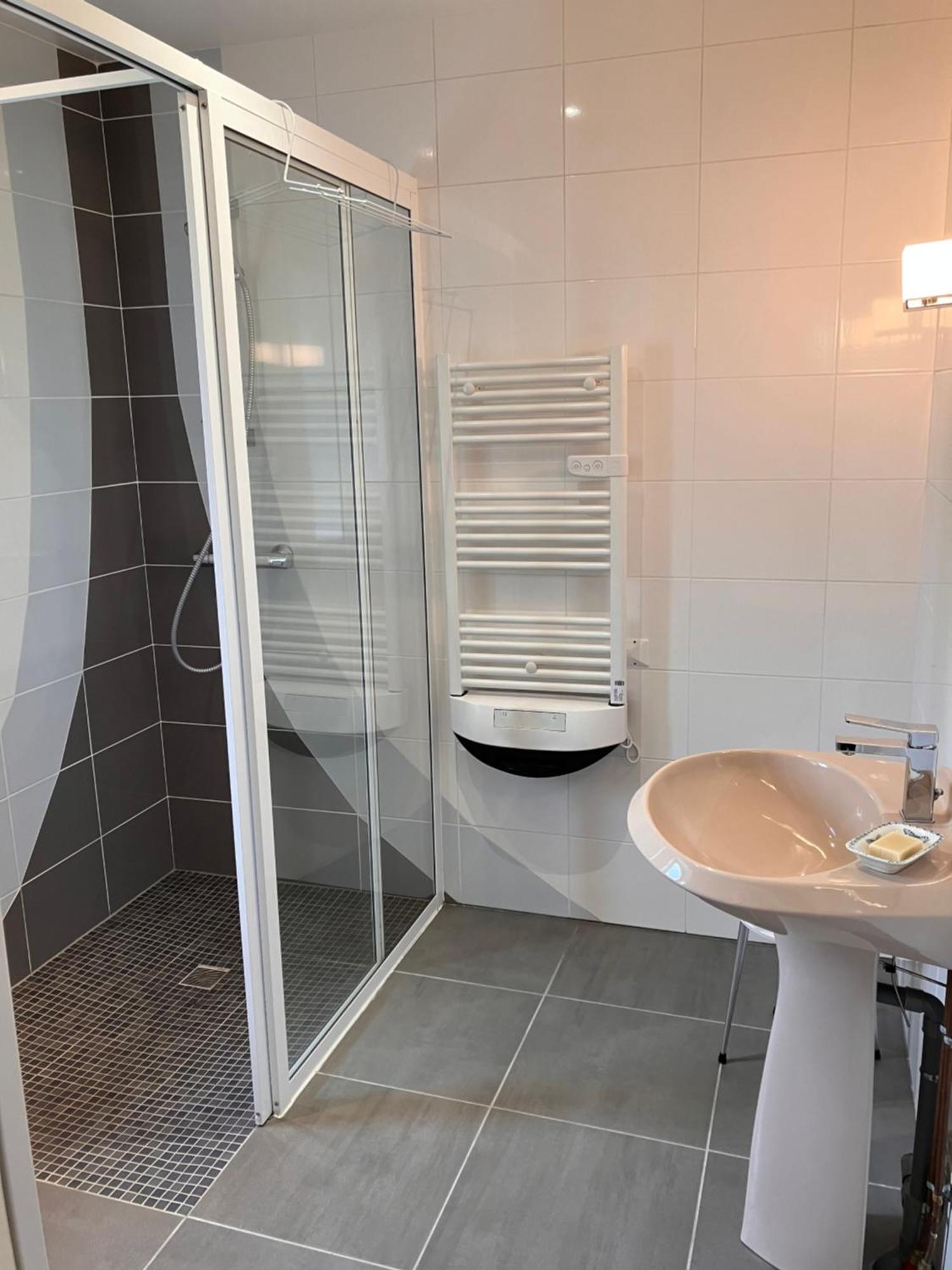 Perigourdine Avec Spa Et Vue Pomport Экстерьер фото